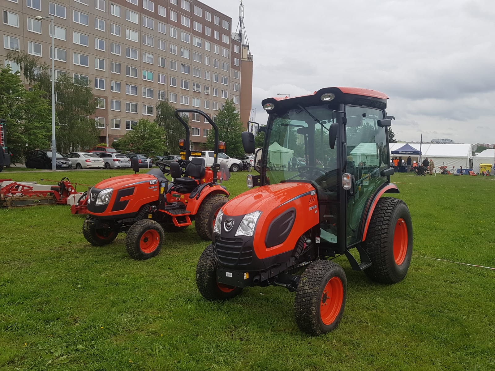 Dny-zahradni-a-komunalni-techniky-Praha-29-5-2019-(1).jpg