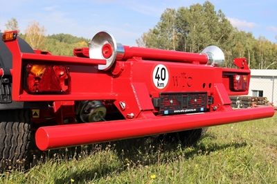 traktorovy-nosic-kontejneru-portyr-12-9-8-63450d9826348.jpg